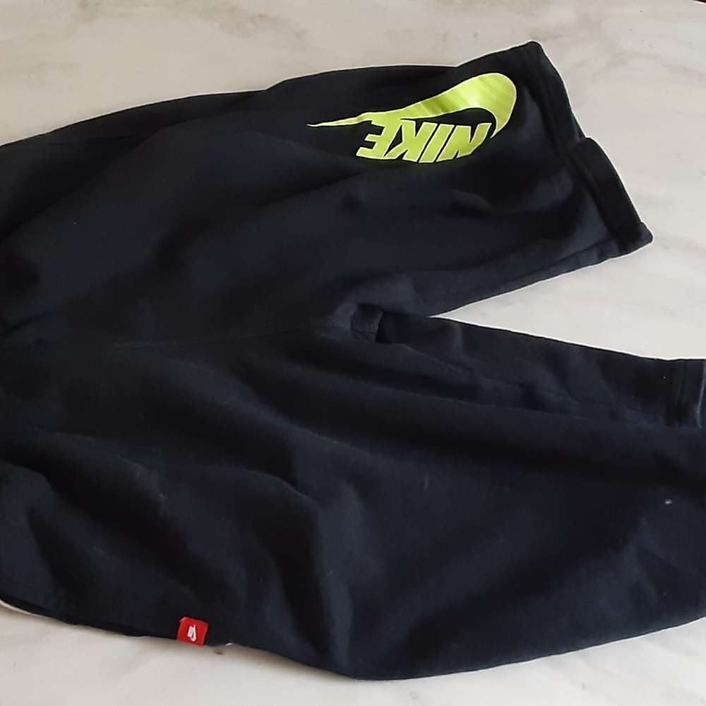 Nike jogging shorts